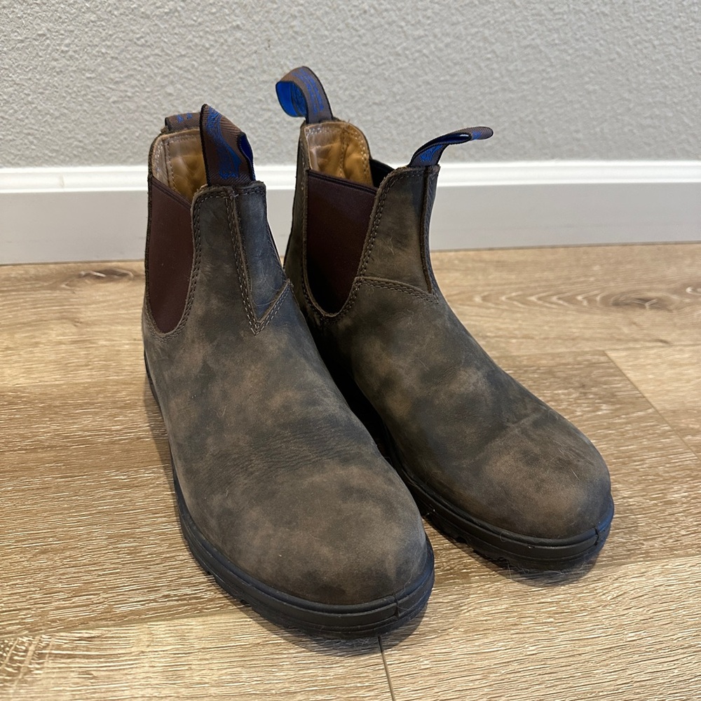 Blundstone thermal, waterproof, rustic brown Chelsea boot